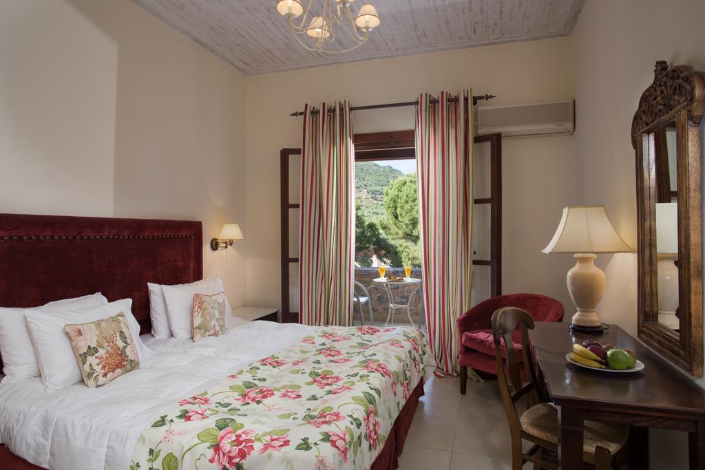 Porto Vitilo Boutique Hotel Karavostasi  Ngoại thất bức ảnh